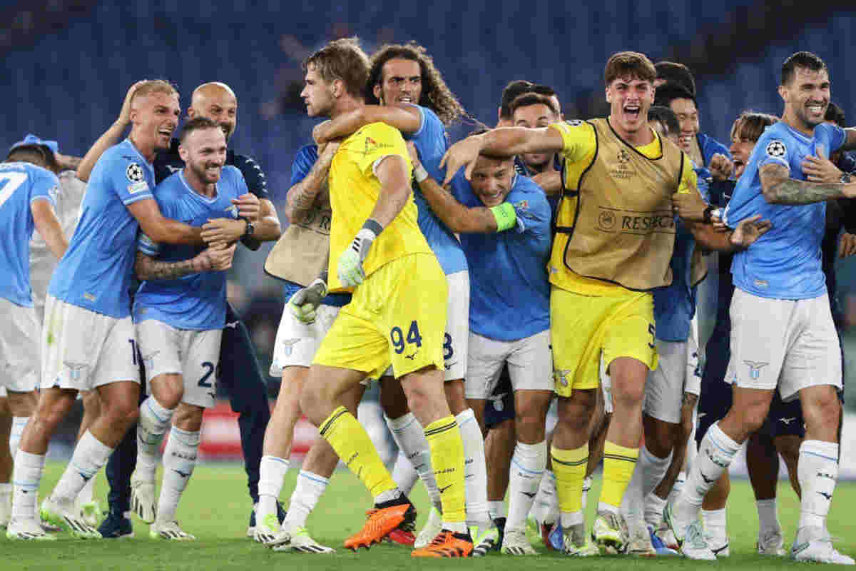 L'esultanza della Lazio dopo il gol di Provedel