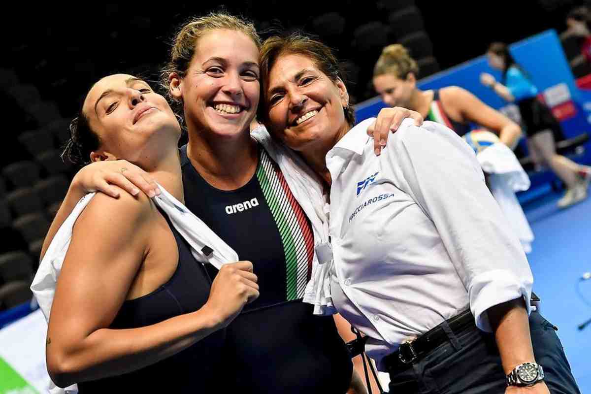Barbara Bufardeci con le sue ragazze dopo il bronzo ai Mondiali 2023: aveva vinto tutto (Instagram FIN)