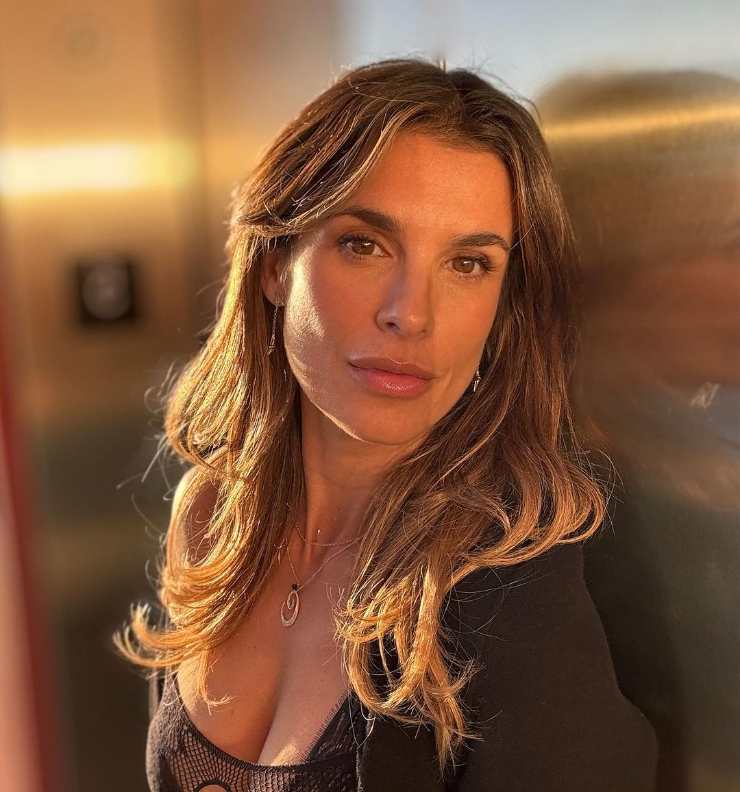 Elisabetta Canalis infiamma Instagram: foto da urlo