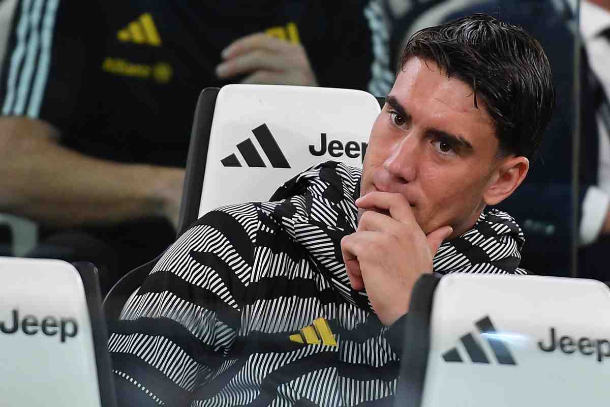 Vlahovic esempio della "gestione inconcepibile" della Juve