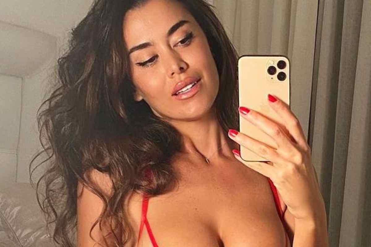 Eva Padlock foto video bollente