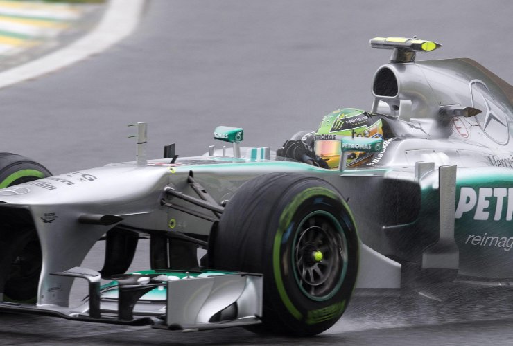 Hamilton sulla Mercedes W04