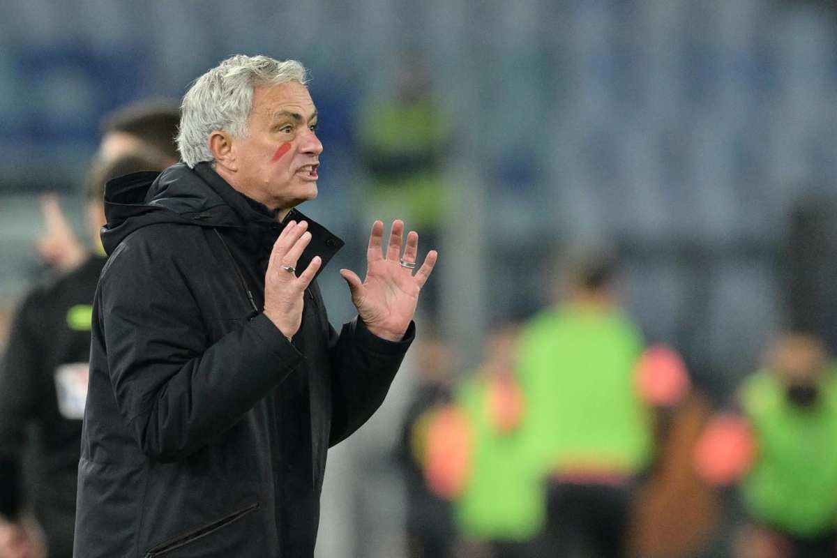 Roma sfida all'Inter per il centrocampistaa