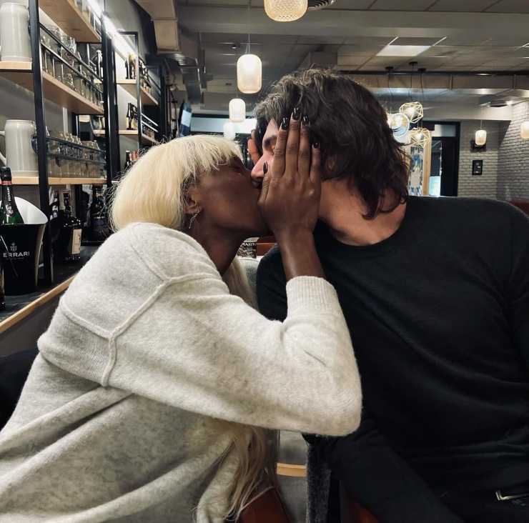 Paola Egonu bacio