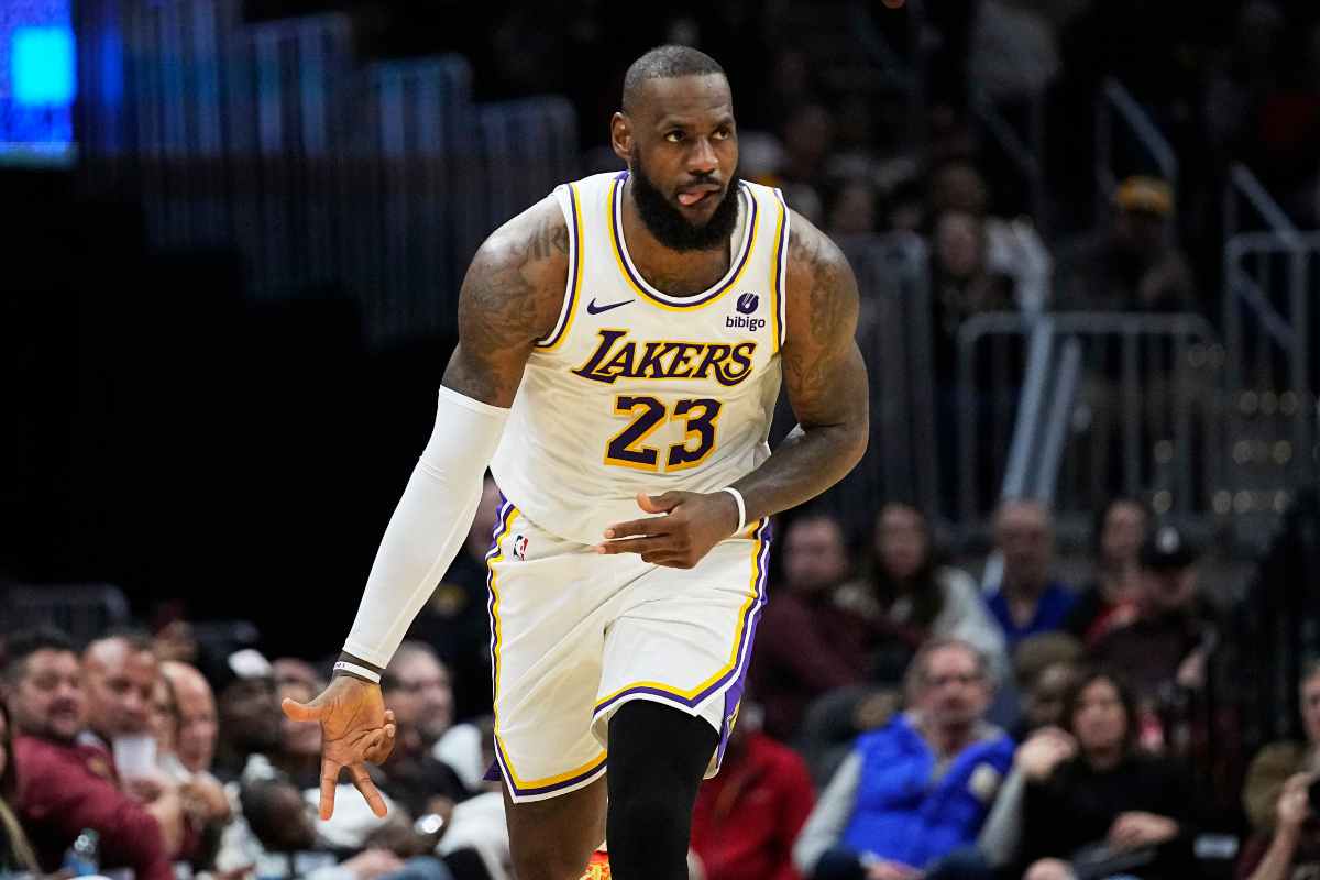 LeBron, l'annuncio spiazza i tifosi