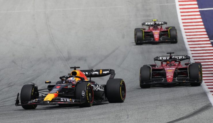 Verstappen e Leclerc in pista