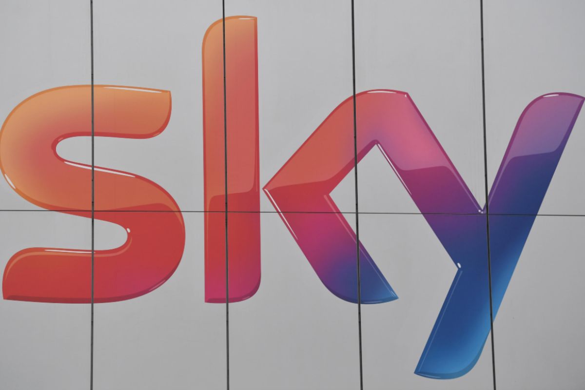 Logo Sky, annuncio in diretta