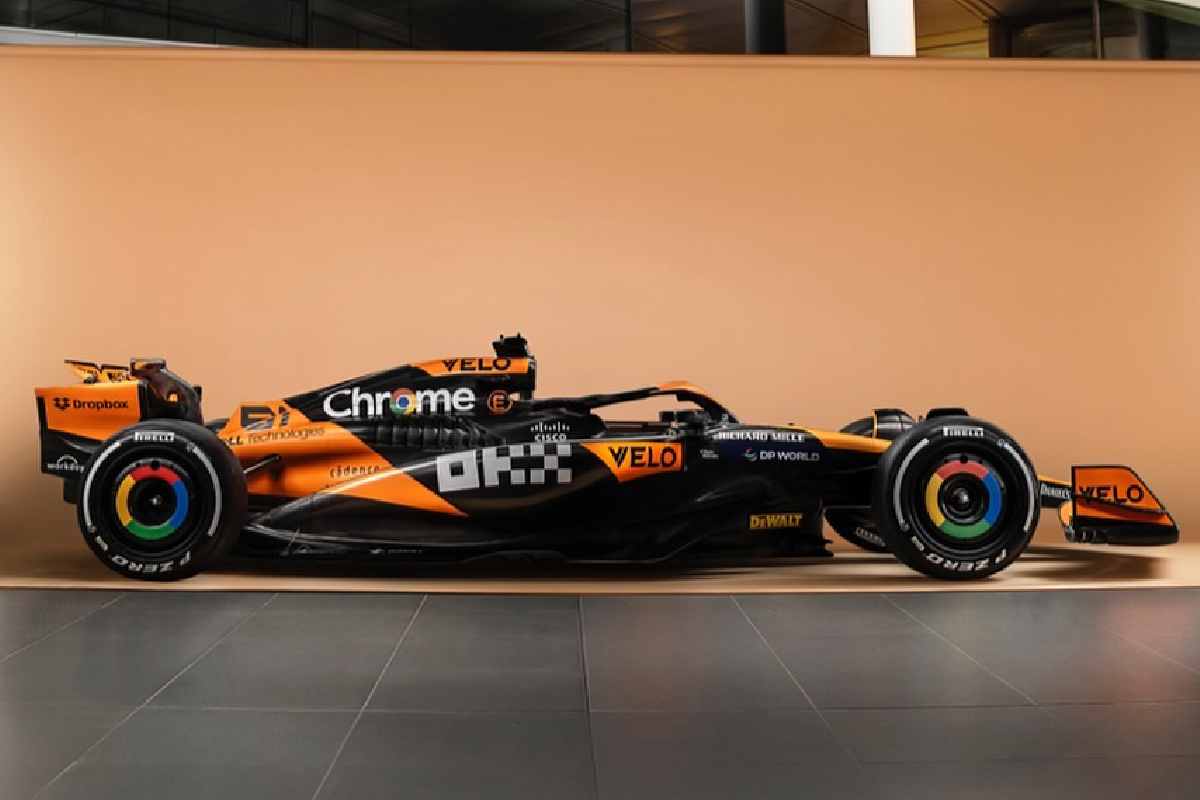 McLaren MCL38