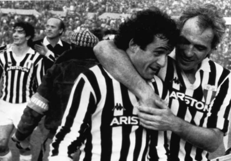 Michel Platini è stata l'icona assoluta della Juve degli Anni Ottanta: ovviamente con la 10 sulla schiena