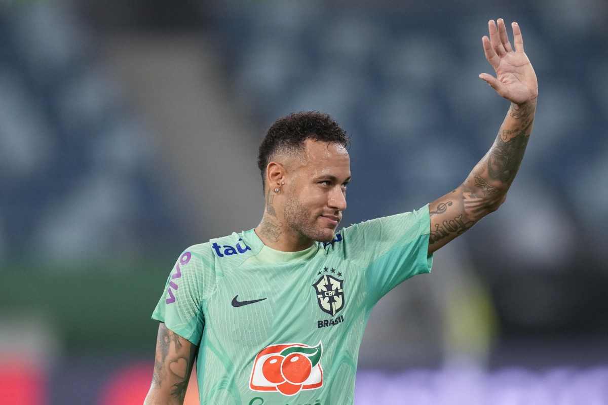 Neymar lascia l'Arabia Saudita e torna al Santos