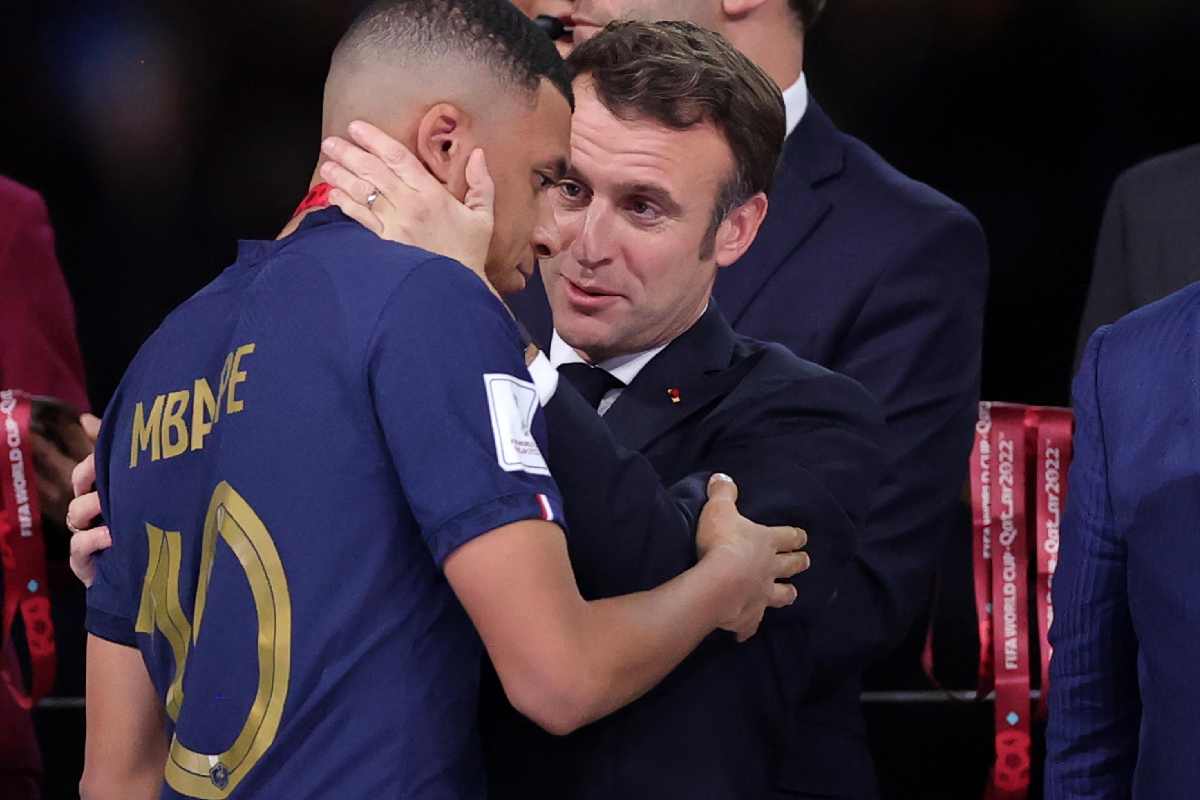 Emmanuel Macron e Kylian Mbappe