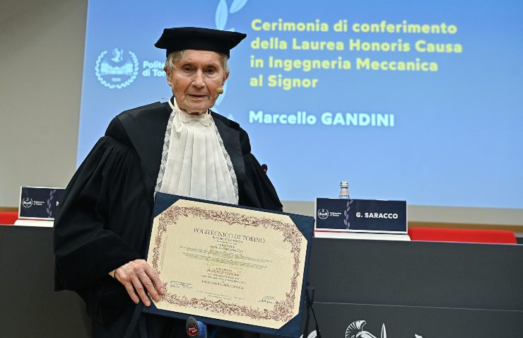 Marcello Gandini, morto a 85 anni, dopo la laurea honoris causa