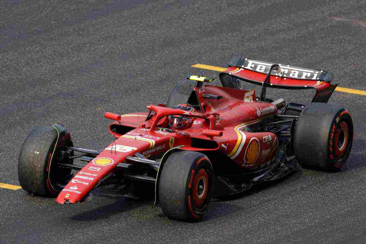Ferrari distrutta