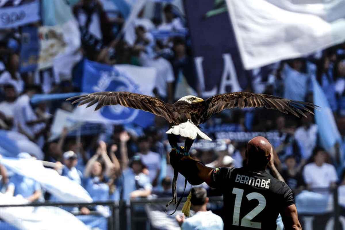 Dalla Lazio all'Europa: l'epopea dell'ex falconiere che conquista i media internazionali