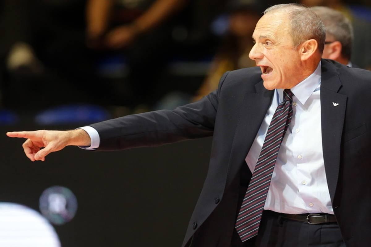 Efes travolge EA7 Milano in Eurolega: un match da incubo per i milanesi
