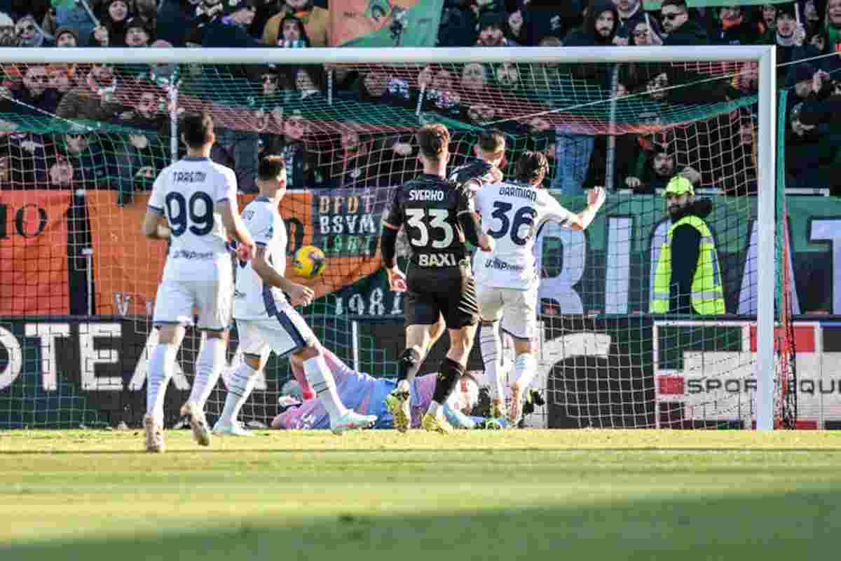 Inter conquista Venezia con un gol decisivo: segui la DIRETTA e le FOTO emozionanti!
