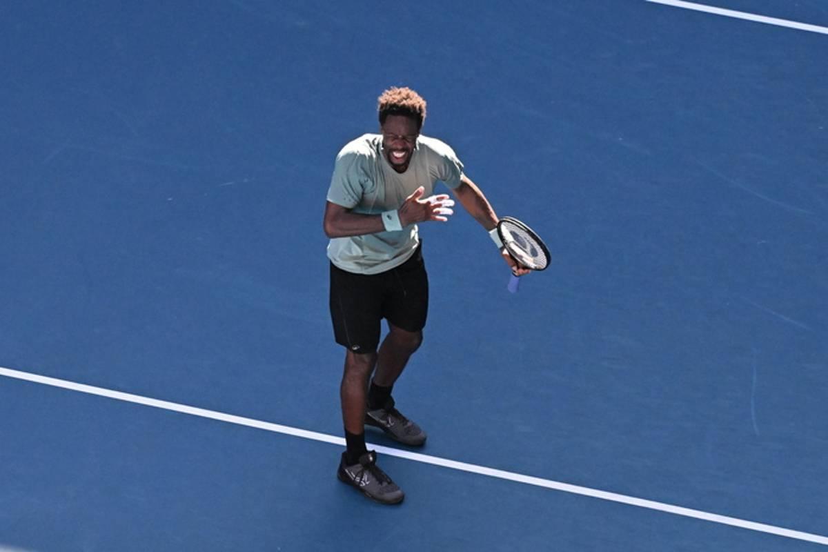 Monfils sorprende Fritz e conquista gli ottavi all'Australian Open