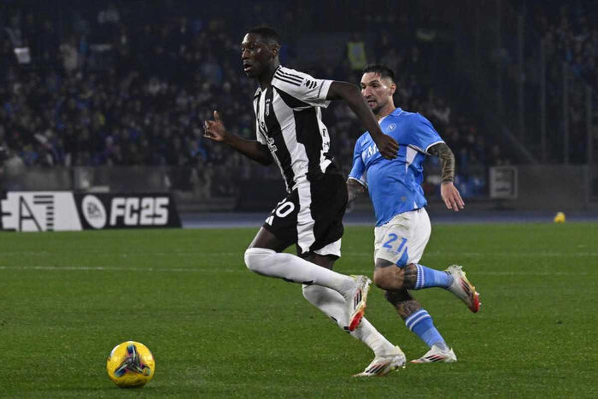 Napoli sfida Juventus: segui la diretta del match 0-1