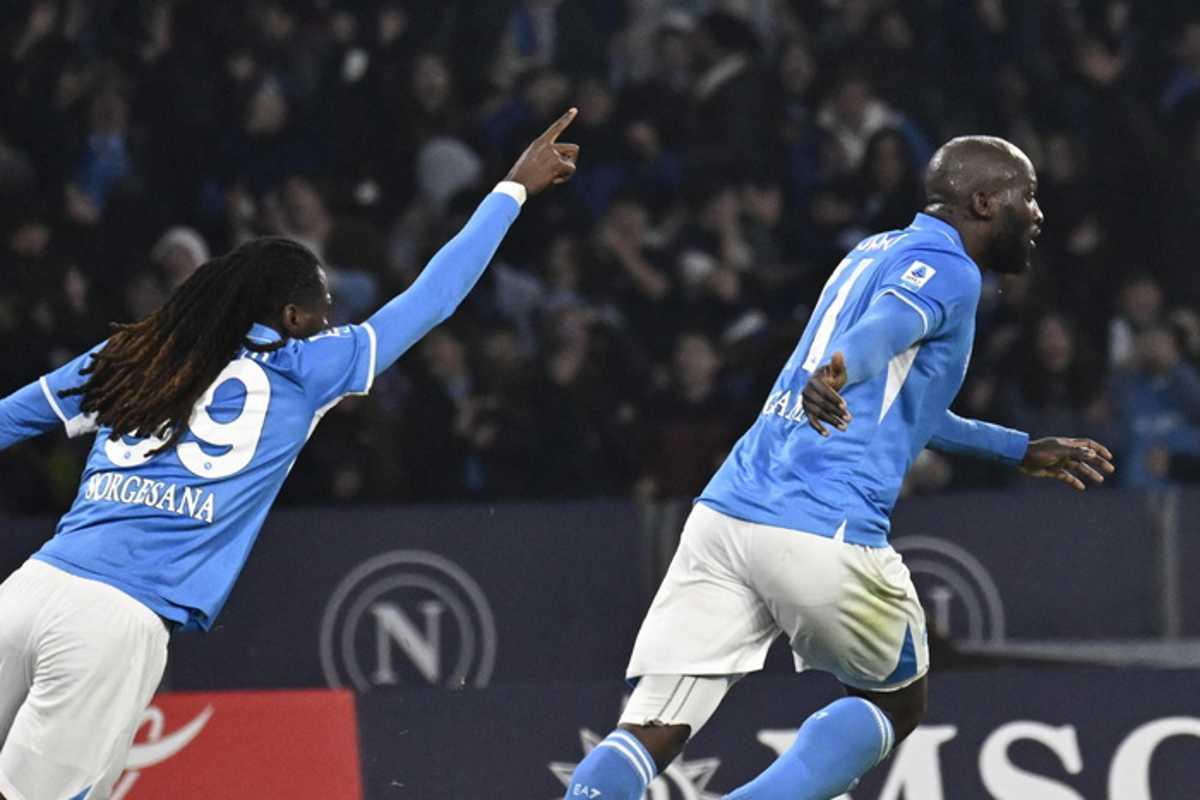 Napoli trionfa su Juventus: un match da ricordare con il punteggio di 2-1