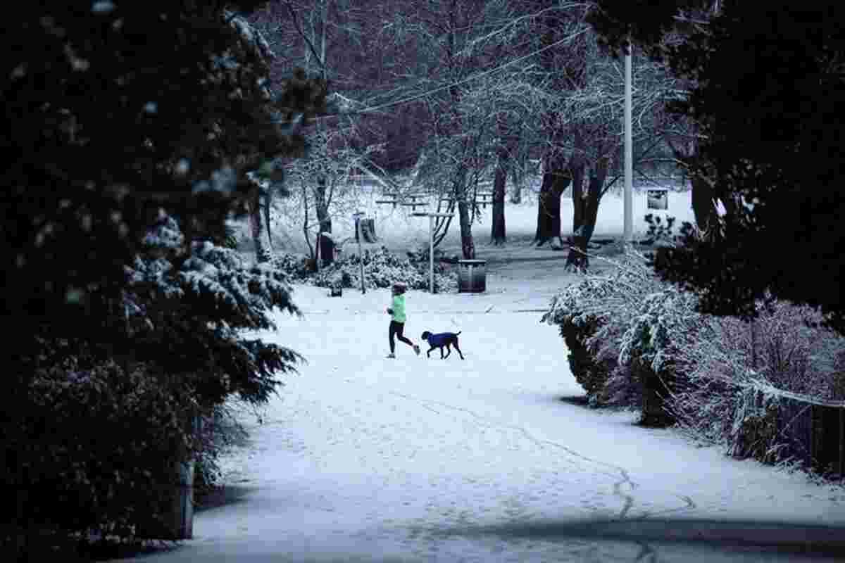 Neve non ferma il big match tra liverpool e united