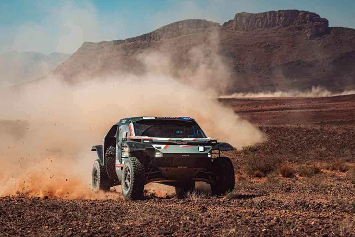 Sainz punta a un nuovo trionfo nella dakar in arabia