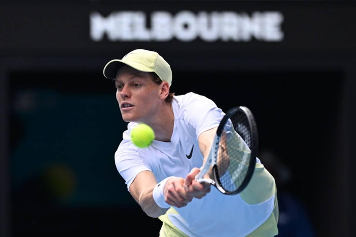 Sinner conquista i quarti di finale agli Australian Open superando Rune