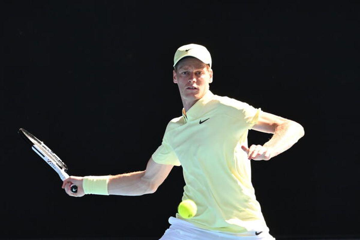 Sinner si prepara per gli australian open: la fiducia dopo un duro lavoro