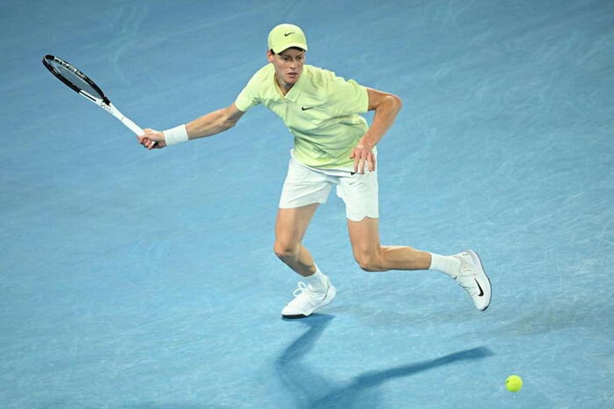 Sinner supera De Minaur e conquista la semifinale a Melbourne tra le aspettative e i timori