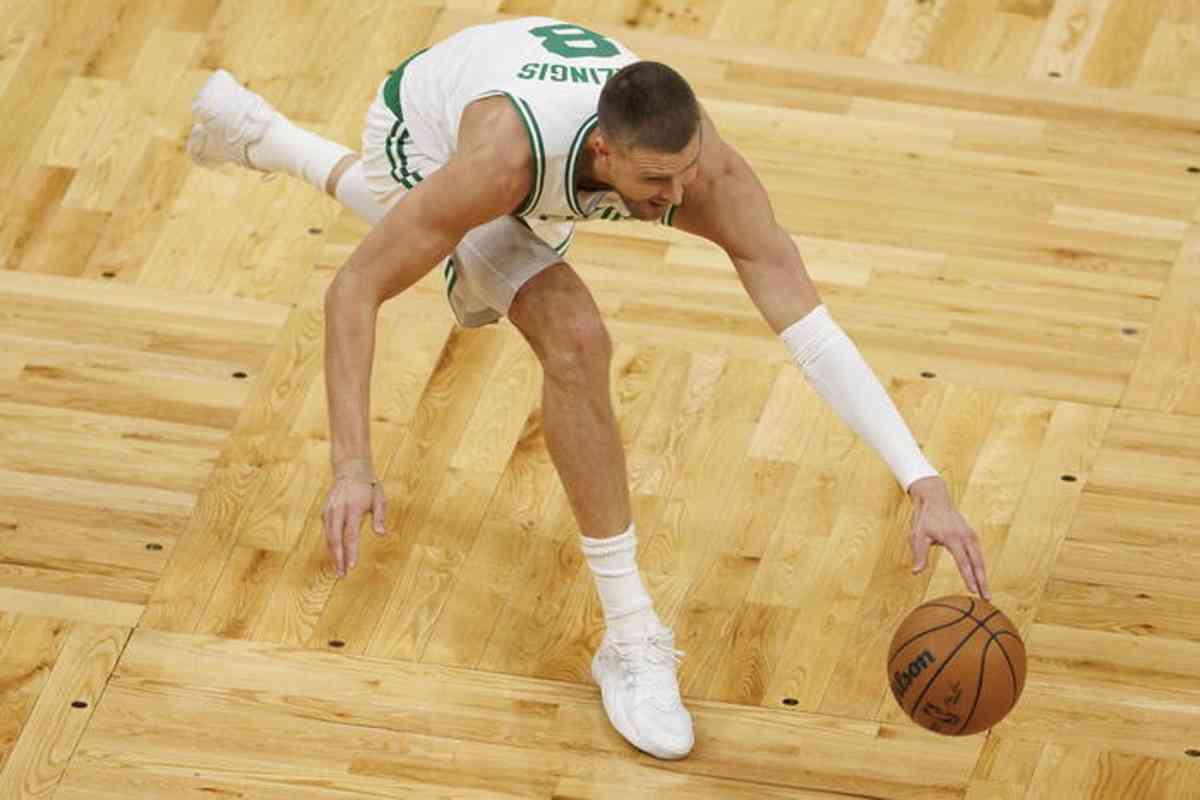 Spurs trionfano sui Lakers e ritrovano la via della vittoria!