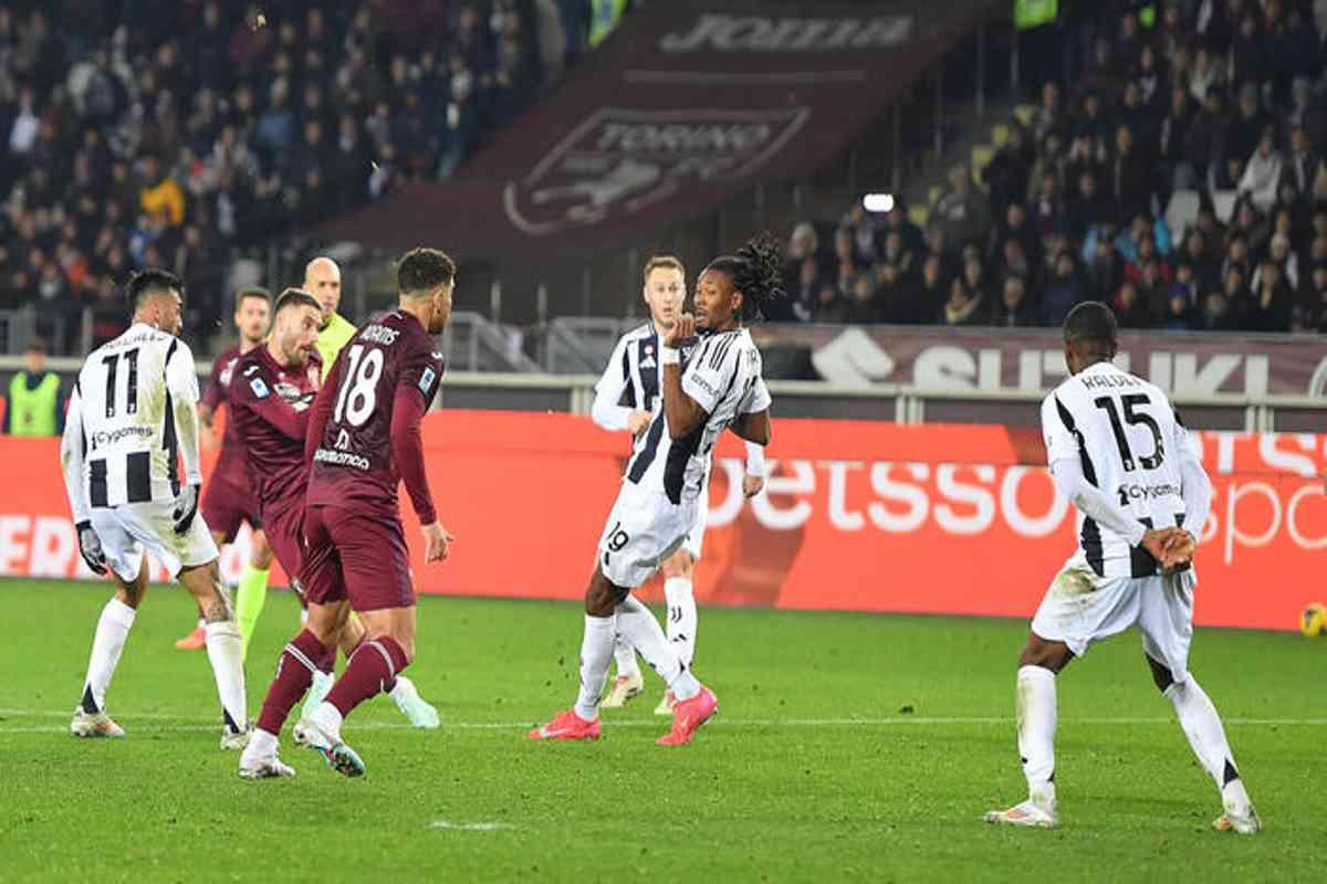 Tensione alle Stelle: Derby di Torino si Trasforma in Caos con Espulsioni e Parapiglia!