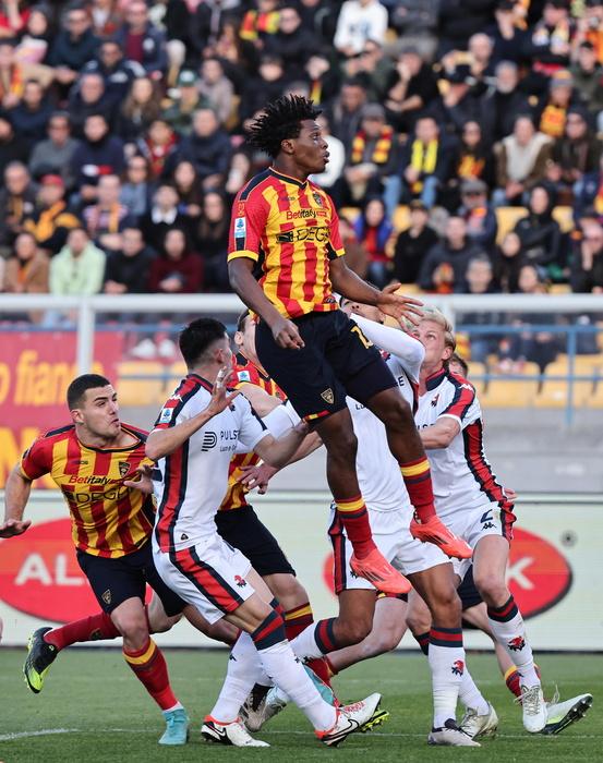 Un pareggio senza emozioni tra lecce e genoa