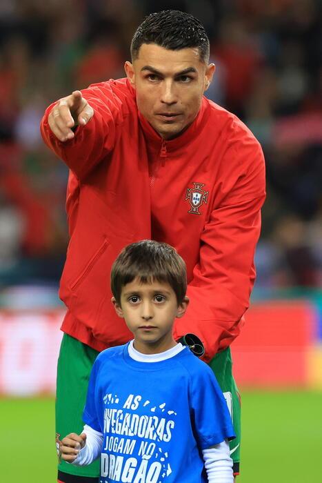 CR7 festeggia 40 anni: una giornata in campo con mio figlio e un sogno di acquisire un club