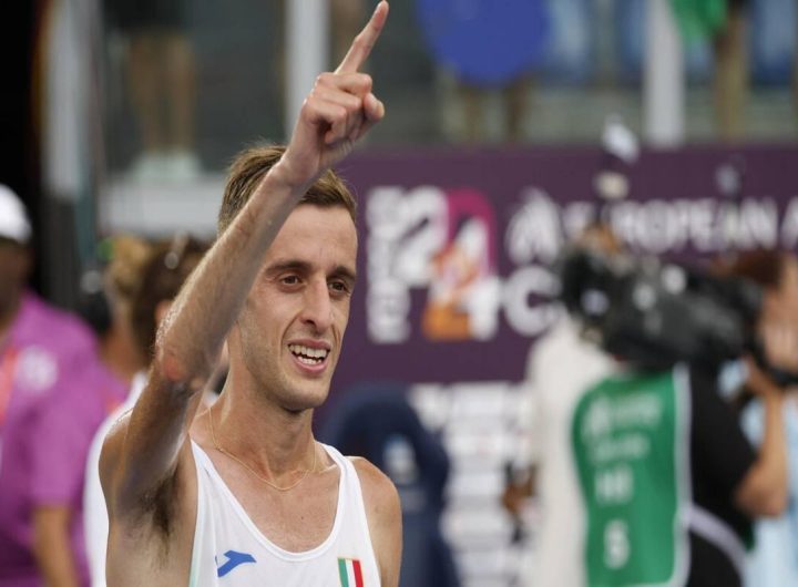 Fortunato stabilisce un record mondiale nei 5 km di marcia agli Assoluti Indoor di atletica