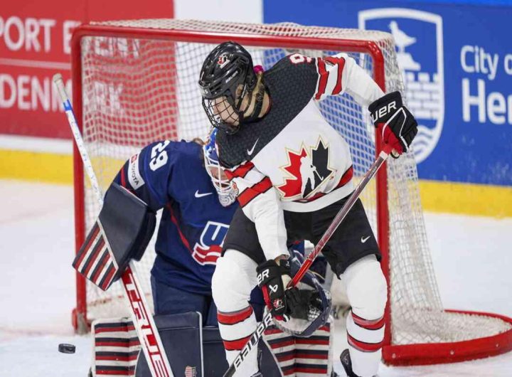 Ghiaccio: Canada-Usa si trasforma in un incontro di boxe in soli 9 secondi