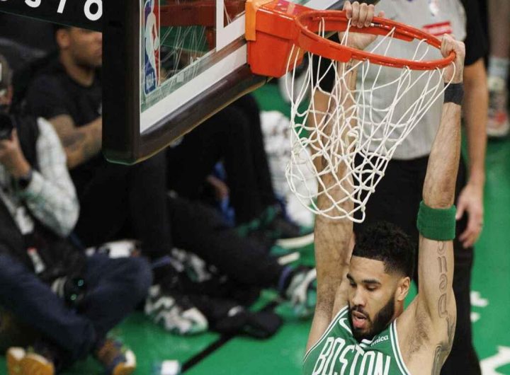 Tatum guida i Celtics, mentre Davis debutta e si infortuna con i Mavs
