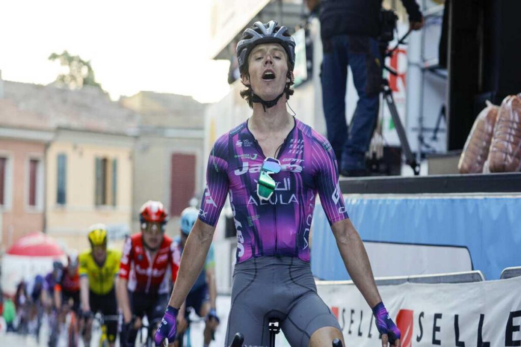 A Double conquista la seconda tappa della Coppi e Bartali