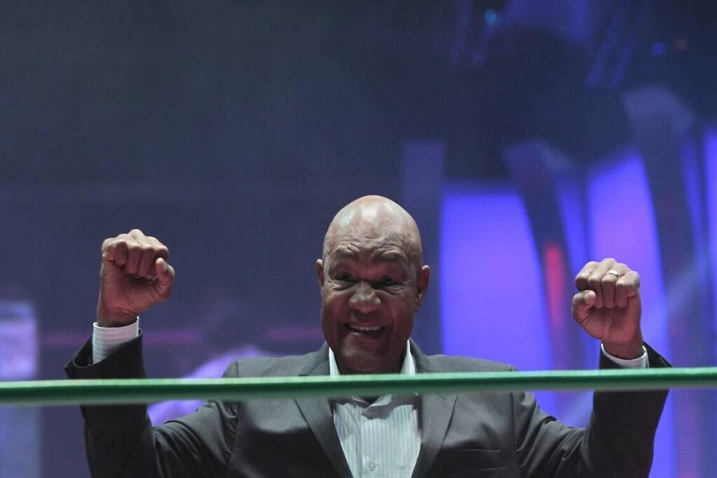 Addio a George Foreman, la leggenda della boxe che ha segnato un'epoca