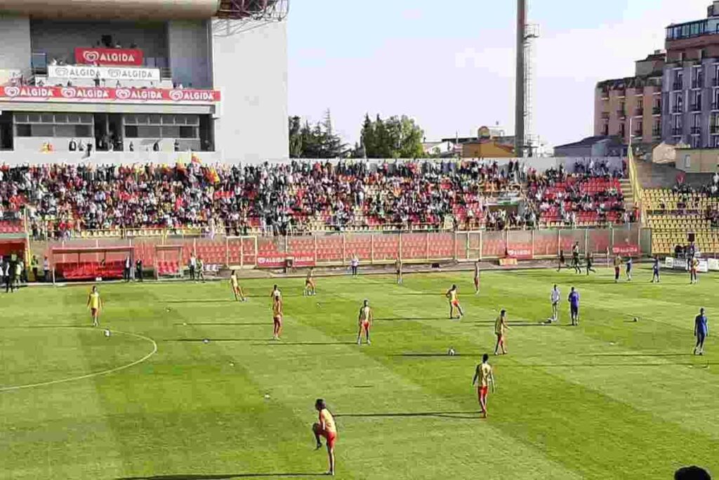 Cosenza, tifosi bloccati: niente trasferta a Catanzaro