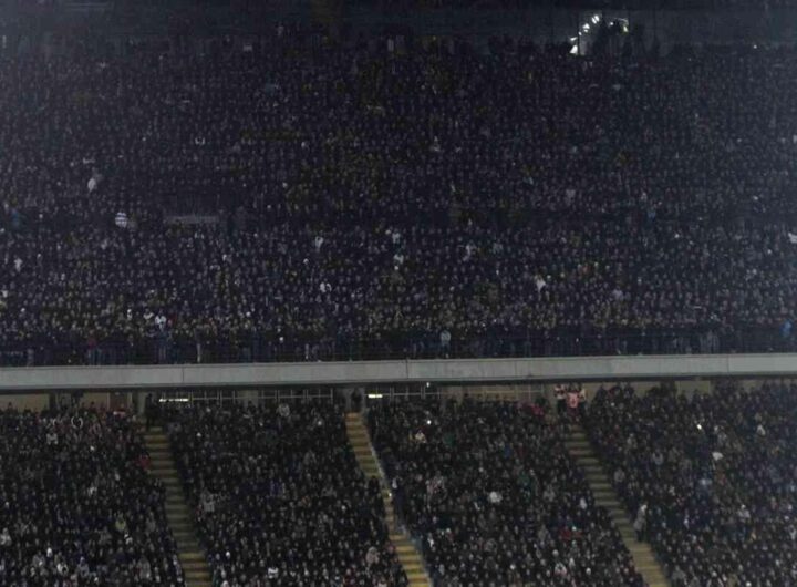 Curva Inter in protesta: niente tifo per i primi 20 minuti di partita
