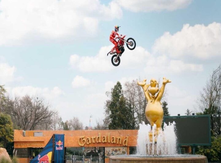 Enduro e trial freestyle: la sfida Red Bull conquista Gardaland Resort