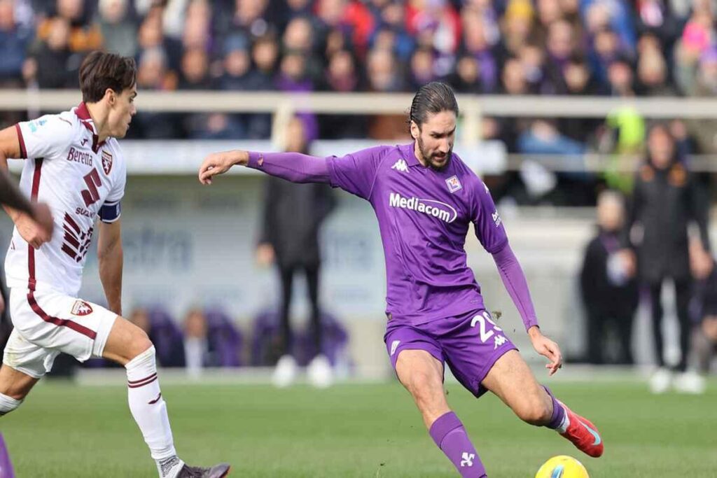Fiorentina: 20 giocatori pronti per Napoli, Adli sorprende con la sua convocazione