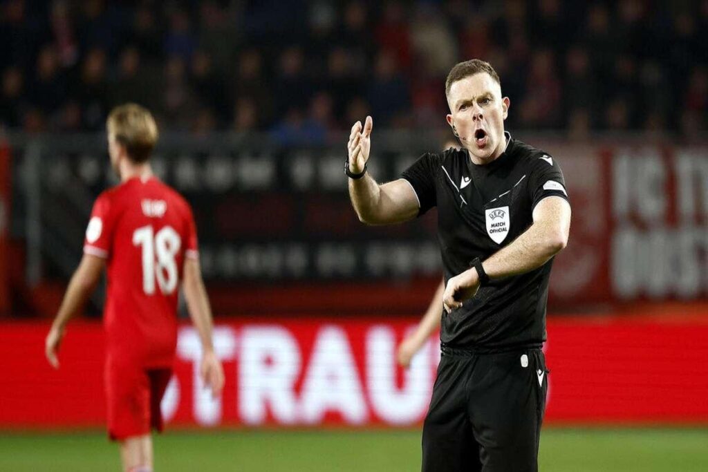 Fiorentina-Panathinaikos: la sfida arbitrata da Beaton promette emozioni in Conference League