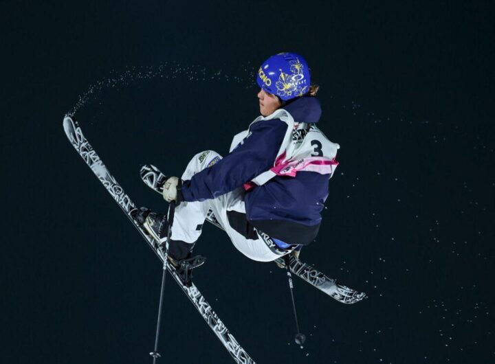 Flora Tabanelli conquista la Coppa del mondo di Freeski Park & Pipe con una performance da sogno