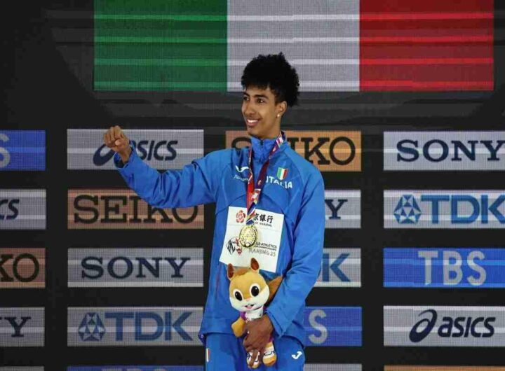 Furlani e Diaz, campioni iridati indoor, si scattano selfie a Fiumicino