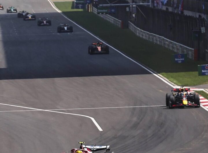 Hamilton conquista la Sprint del GP di Shanghai con una performance straordinaria