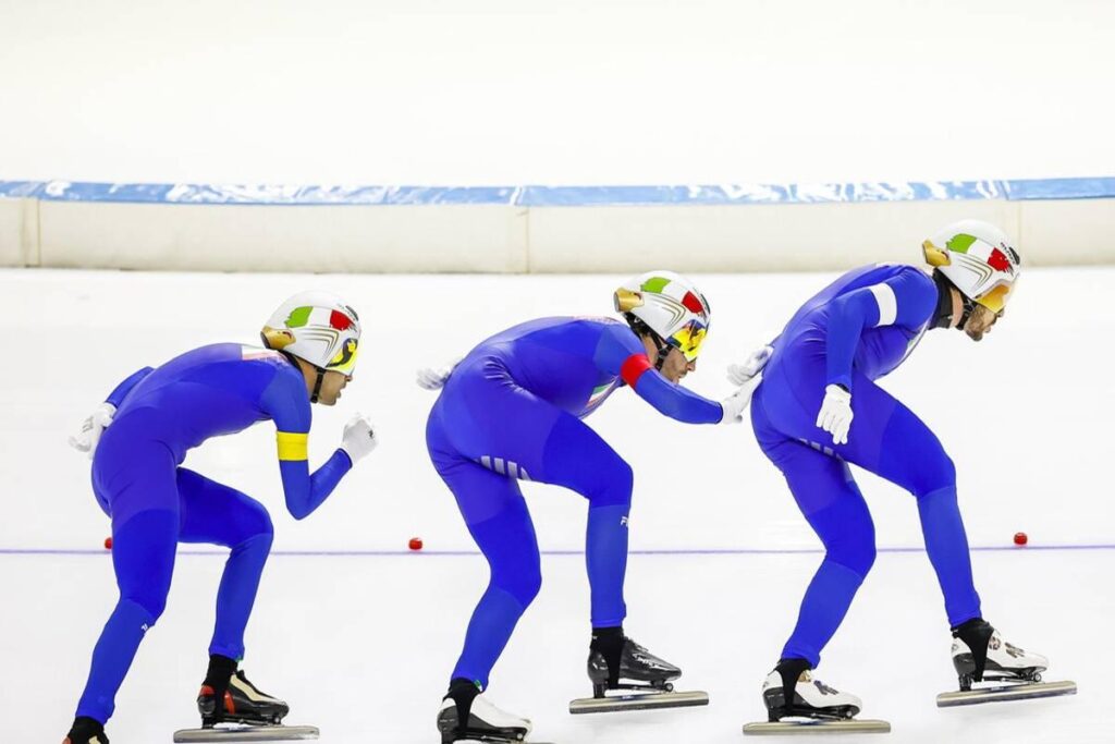 Italia conquista l'argento nel team pursuit ai mondiali di velocità sul ghiaccio