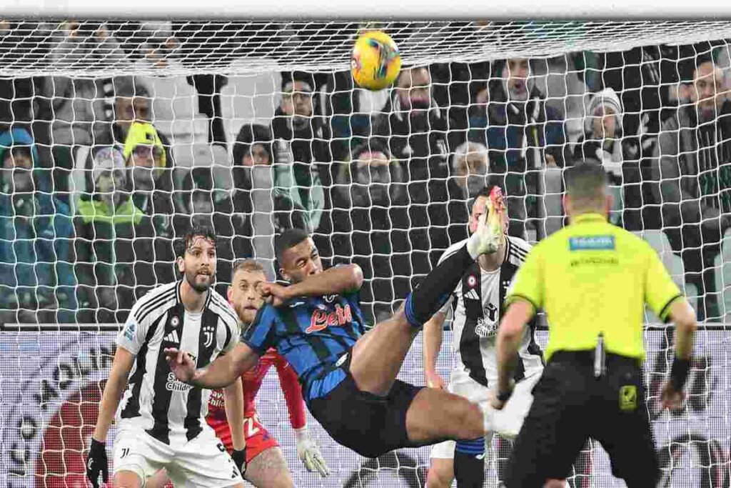 Juventus affonda sotto i colpi dell'Atalanta: 0-4 in diretta con foto emozionanti