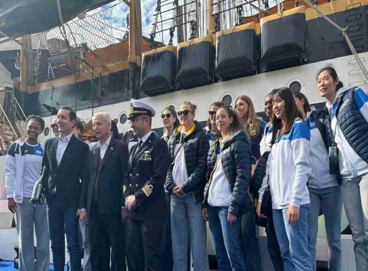 L'Imoco Volley risorge a bordo del Vespucci dopo la sconfitta