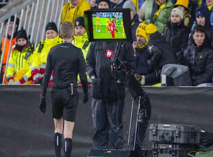 La trasparenza del Var: come l'audio degli arbitri e i maxischermi cambiano il gioco