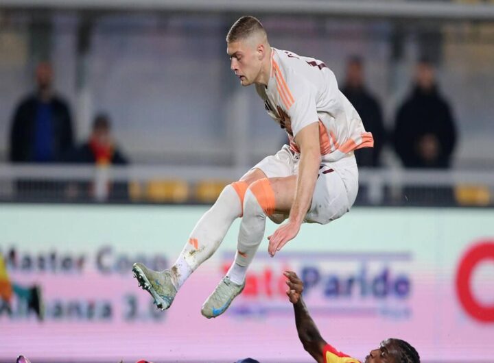 Lecce-Roma: un'analisi della vittoria giallorossa in diretta con foto esclusive